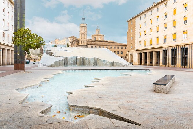 Zaragoza Scavenger Hunt and Sights Self-Guided Tour - Getting There: Plaza de Sas Santiago Is a Convenient Launch Pad