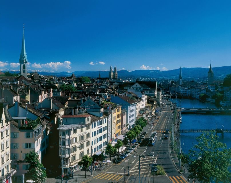 Zurich: City Top Attractions Tour by Bus with Audio Guide - Audio Guide in 11 Languages: How to Use It Without Missing the City