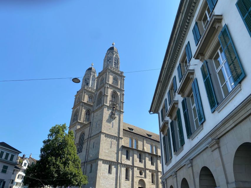 Zurich in the Mirror of the Past: Self-Guided Audio Tour - The route start at Bahnhofplatz: Your first 10 minutes set the tone